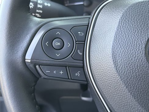 Used 2024 Toyota Corolla Cross LE FWD image 24
