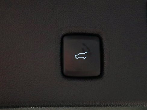 Certified 2022 Ford Escape Titanium w/ Class II Trailer Tow Package image 21