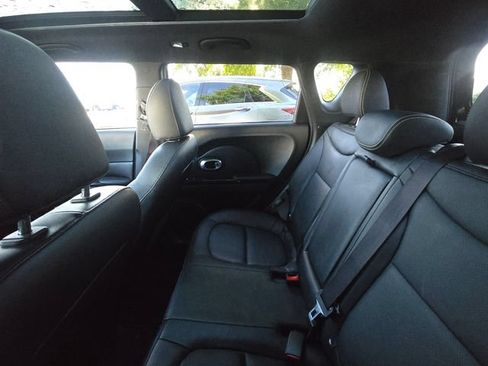 Used 2015 Kia Soul + w/ Primo Package FWD image 5