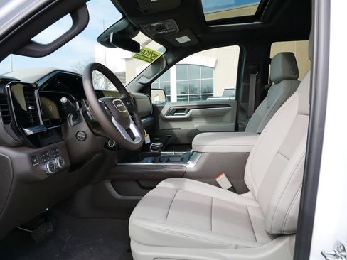 New 2026 GMC Sierra 1500 SLT w/ SLT Premium Plus Package AWD/4WD image 8