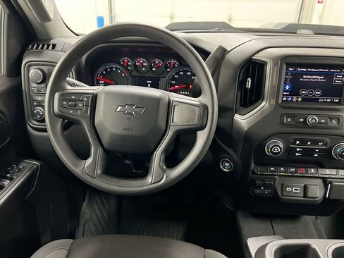 Used 2024 Chevrolet Silverado 1500 Custom Trail Boss AWD/4WD image 18