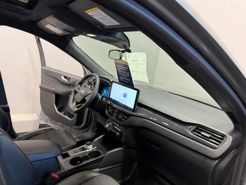 Used 2023 Ford Escape ST-Line Select w/ Tech Pack #2 AWD/4WD image 27