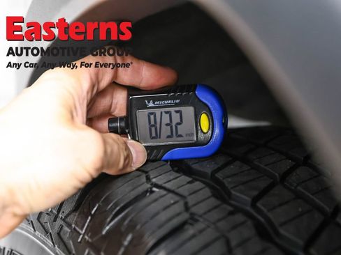 Used 2021 Jeep Grand Cherokee Laredo AWD/4WD image 25