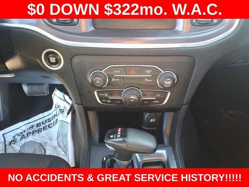 Used 2017 Dodge Charger SE w/ Power Sunroof Group image 18