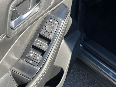 Certified 2026 Nissan Rogue SL AWD/4WD image 12