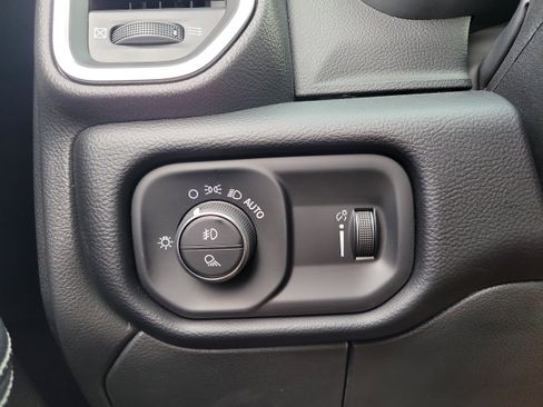 New 2026 RAM 2500 Big Horn AWD/4WD image 21