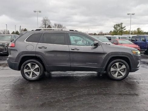 Used 2020 Jeep Cherokee Limited image 3
