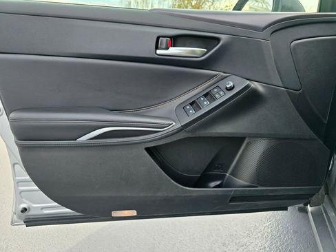 Used 2021 Toyota Avalon XSE image 22