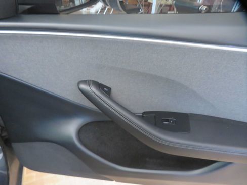 Used 2024 Tesla Model 3 Long Range RWD image 24