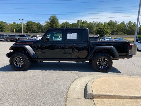 Used 2026 Jeep Gladiator Mojave AWD/4WD image 4