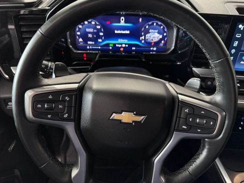 Certified 2023 Chevrolet Silverado 1500 LTZ AWD/4WD image 15