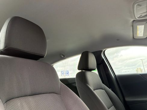 Used 2017 Chevrolet Malibu LT image 16