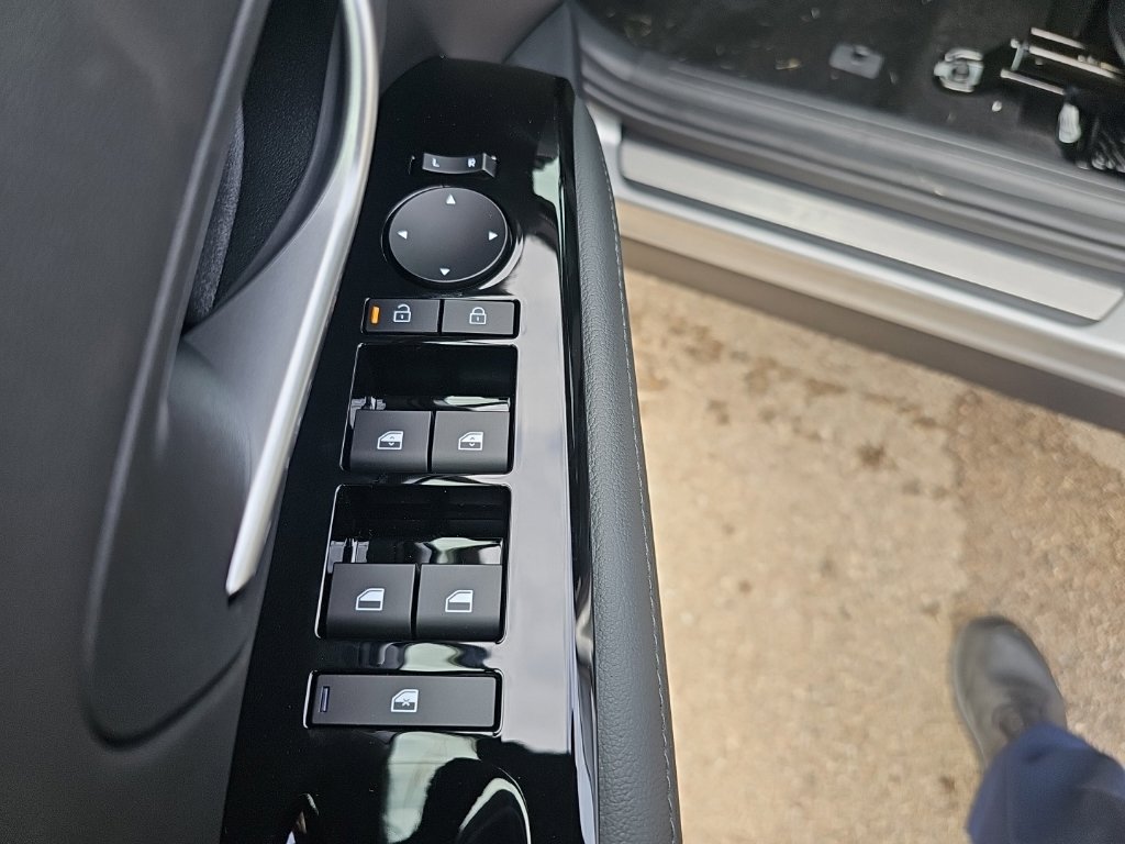 New 2026 Hyundai Tucson Limited AWD/4WD image 13