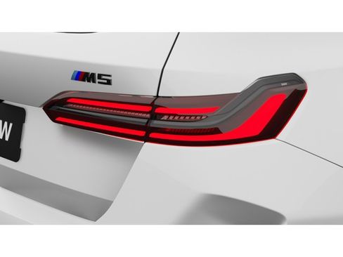 New 2027 BMW M5 Touring AWD/4WD image 8