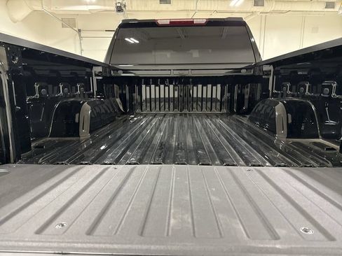 Used 2026 Chevrolet Silverado 1500 LT AWD/4WD image 24