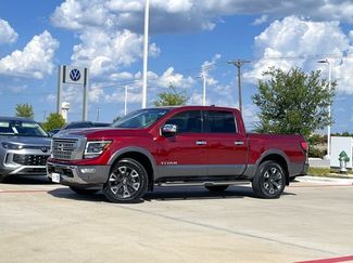 Used 2024 Nissan Titan Platinum Reserve w/ Moonroof Package AWD/4WD video 1