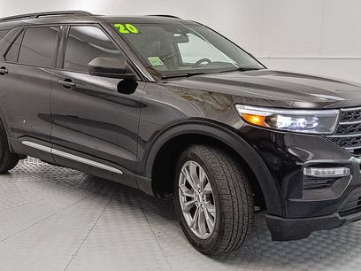Certified 2020 Ford Explorer XLT w/ Equipment Group 202A