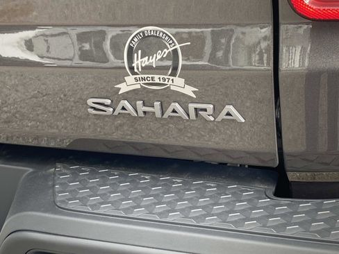 New 2026 Jeep Gladiator Sport image 4