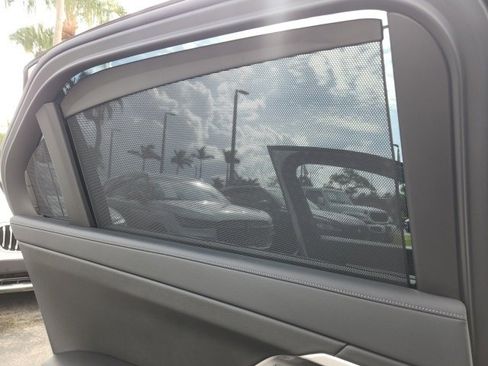 Used 2023 BMW 740i 740i w/ Parking Assistance Package image 28