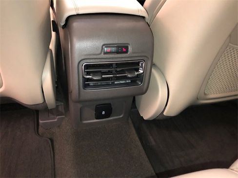 Used 2022 Lincoln Corsair AWD w/ Premium Package image 31