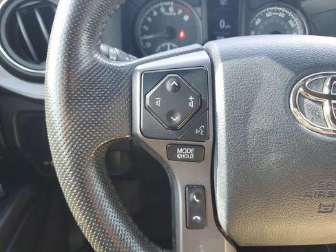 Certified 2020 Toyota Tacoma TRD Sport AWD/4WD image 18
