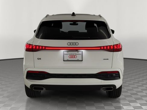 Used 2025 Audi Q5 Premium w/ Convenience Package AWD/4WD image 10