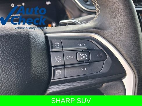 Used 2023 Jeep Grand Cherokee Altitude AWD/4WD image 23