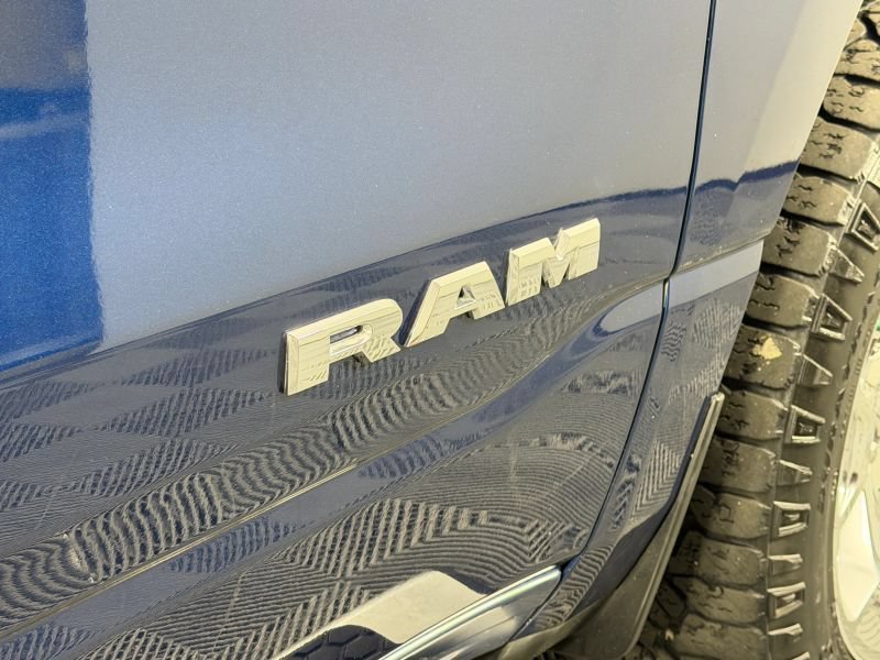 Used 2019 RAM 1500 Big Horn AWD/4WD image 65