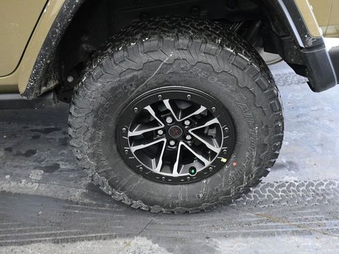 New 2026 Jeep Wrangler Unlimited Rubicon image 9