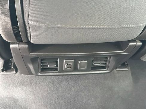 Used 2019 GMC Sierra 1500 SLE w/ SLE Value Package image 24