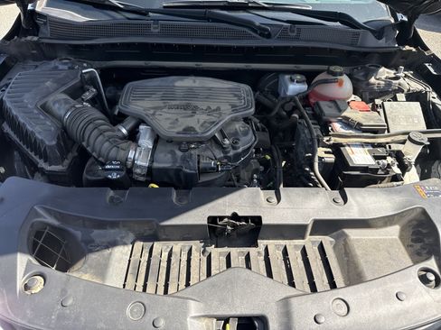 Used 2021 Chevrolet Blazer LT FWD image 36