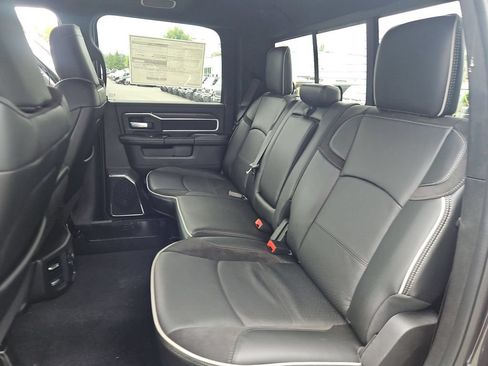 New 2026 RAM 2500 Laramie AWD/4WD image 14