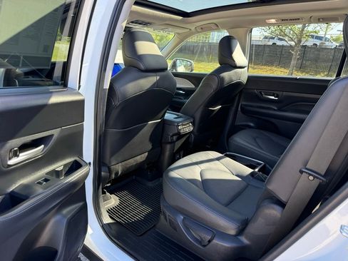 Used 2024 Toyota Grand Highlander AWD image 26
