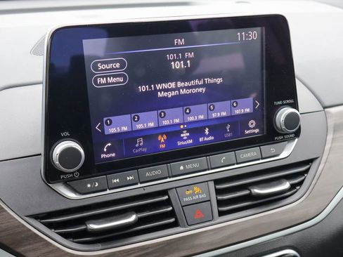 Used 2025 Nissan Altima 2.5 SV FWD image 5