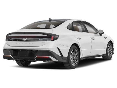 New 2026 Hyundai Sonata Limited image 3