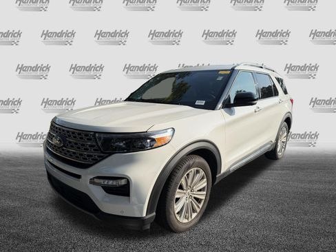 Used 2022 Ford Explorer Limited w/ Equipment Group 301A RWD image 5