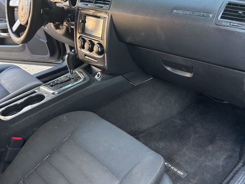 Used 2010 Dodge Challenger R/T image 16