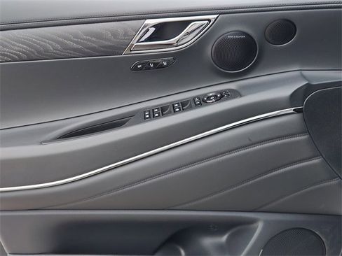 New 2026 Genesis GV80 3.5T e-SC image 17