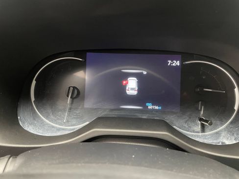 Used 2024 Toyota RAV4 XLE FWD image 24