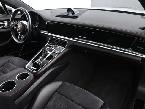 Used 2019 Porsche Panamera GTS AWD/4WD image 29