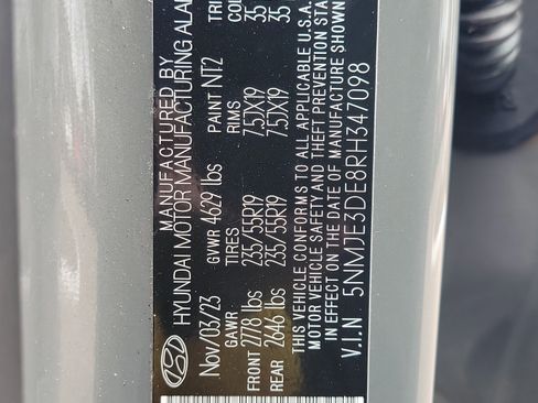 Used 2024 Hyundai Tucson Limited image 38