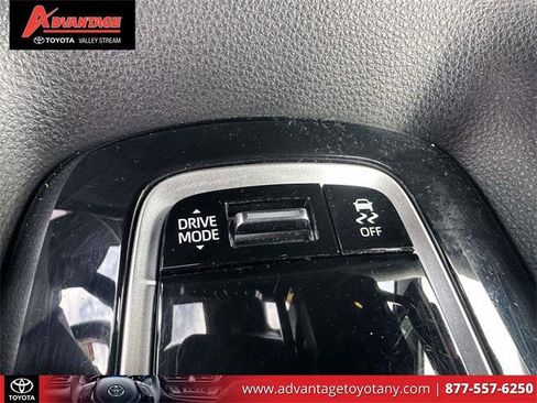 Certified 2023 Toyota Corolla SE w/ Carpet Mat Package (TMS) image 34