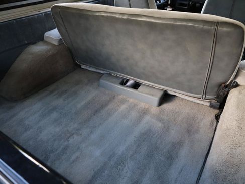 Used 1990 Chevrolet Blazer 4WD image 15