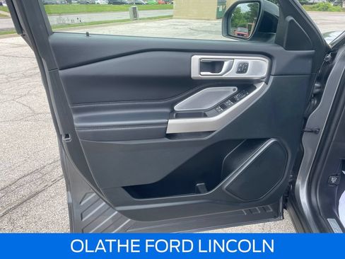Certified 2024 Ford Explorer Limited w/ Limited Technology Package AWD/4WD image 14