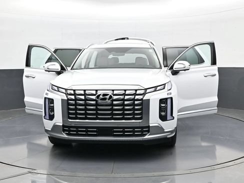 Certified 2025 Hyundai Palisade Calligraphy AWD/4WD image 32