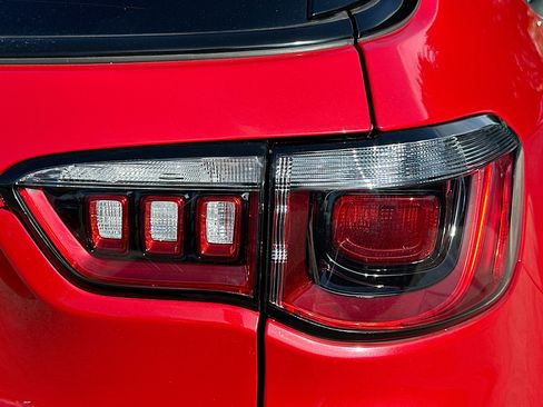 Used 2023 Jeep Compass Limited image 31