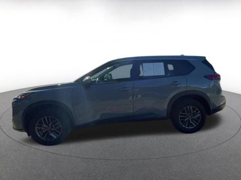 Used 2026 Nissan Rogue SV FWD image 8