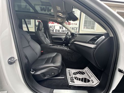 Used 2023 Volvo XC90 B5 Core AWD/4WD image 28