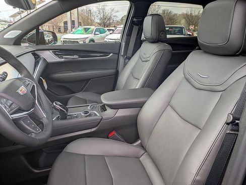 New 2026 Cadillac XT5 Premium Luxury w/ LPO, ONYX Package image 10