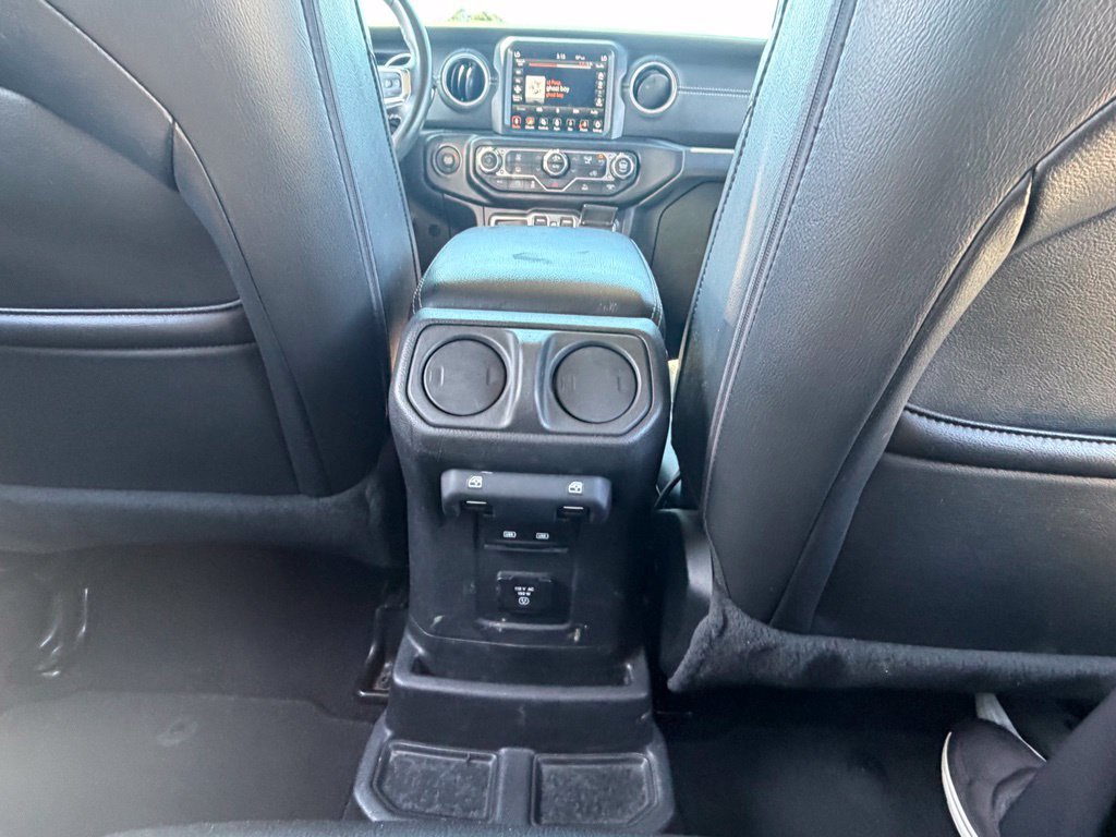 Used 2022 Jeep Wrangler Unlimited Sahara AWD/4WD image 37